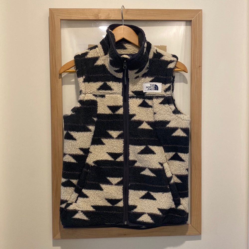 North Face Women’s Campshire Fleece Vest Aztec